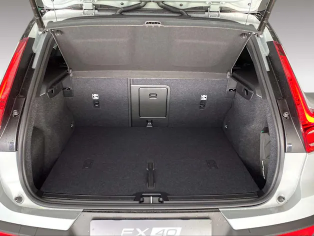 Volvo EX40 Twin Black Edition AWD