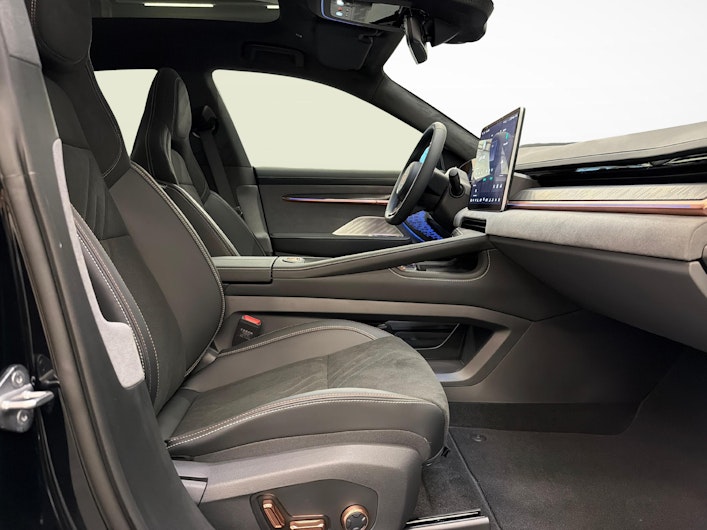 Vehicle image ZEEKR 001