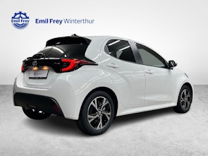 Vehicle image TOYOTA Yaris 1.5 VVT-i HSD Trend