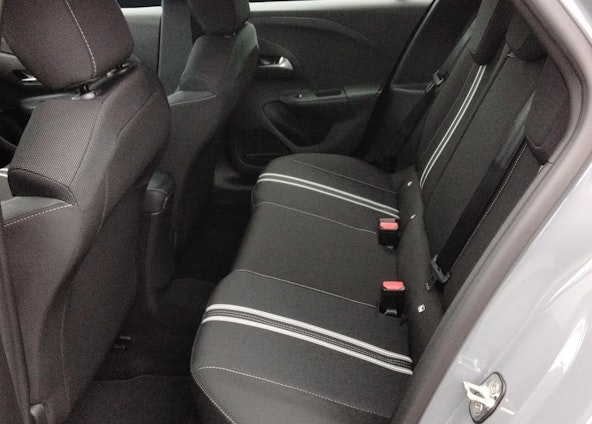 Vehicle image 9 Vehicle image 9