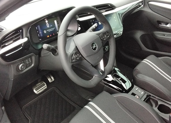 Vehicle image 4 Vehicle image 4