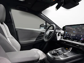 https://vehicle.imgix.net/4139034/5ba082b9-89c1-492a-bc5a-971525284ed4.jpg