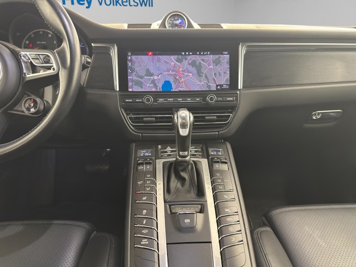 Vehicle image PORSCHE MACAN