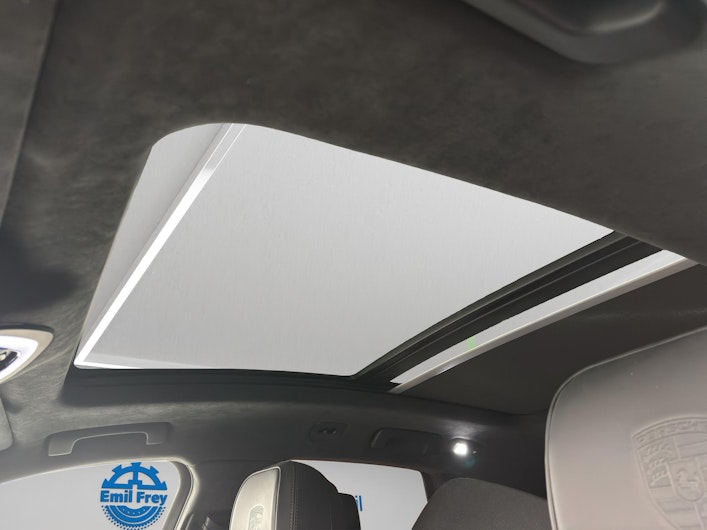 Vehicle image PORSCHE MACAN