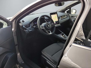 Vehicle image MITSUBISHI Grandis 1.8 HEV Intense