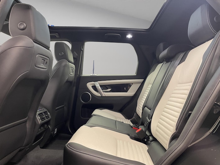 Vehicle image LAND ROVER DISCOVERY SPORT