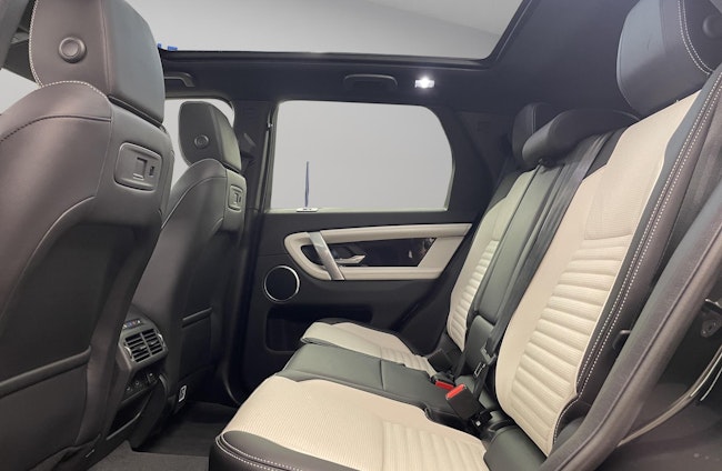 Vehicle image 8 Vehicle image 8