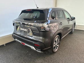 Vehicle image SUZUKI S-Cross 1.4 T Compact Top Hybrid 4x4
