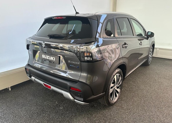 Vehicle image 3 Vehicle image 3