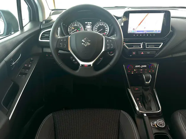 Suzuki S-Cross 1.4 T Compact Top Hybrid 4x4