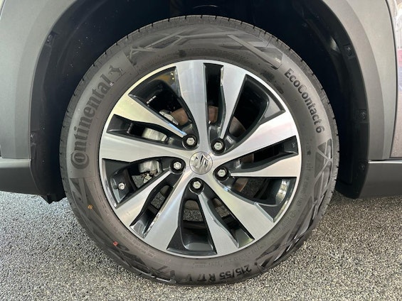 Vehicle image 11 Vehicle image 11