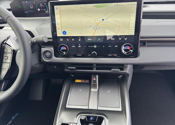 Vehicle image 16 Vehicle image 16