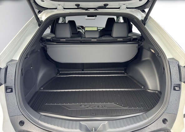 Vehicle image 17 Vehicle image 17