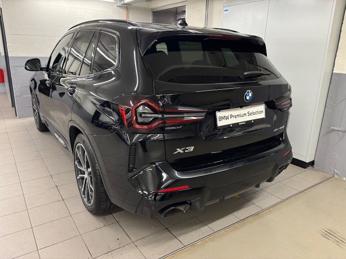 Vehicle image BMW X3