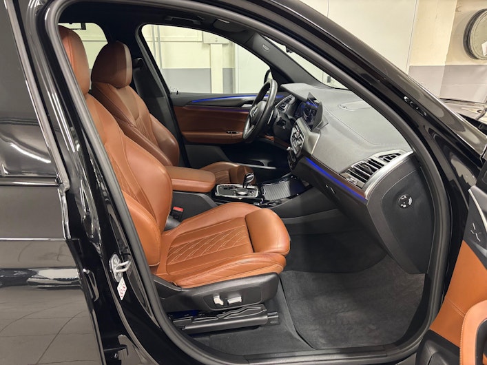 Vehicle image BMW X3