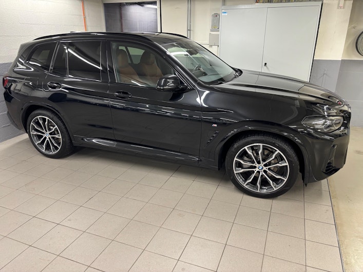Vehicle image BMW X3