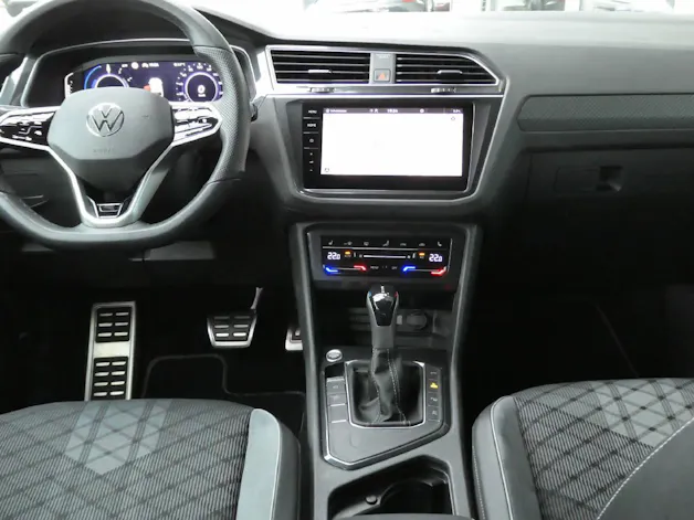 VW Tiguan 1.4 TSI PHEV R-Line SELECTION DSG
