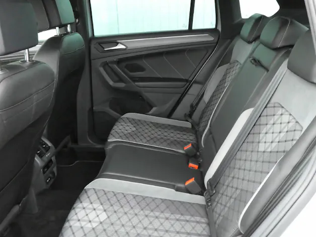 VW Tiguan 1.4 TSI PHEV R-Line SELECTION DSG
