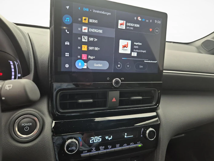 Fahrzeugbild TOYOTA YARIS CROSS