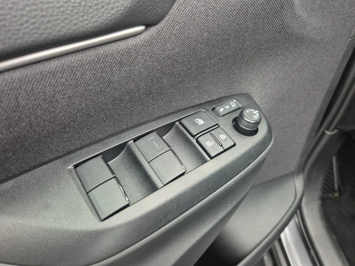 Fahrzeugbild TOYOTA YARIS CROSS