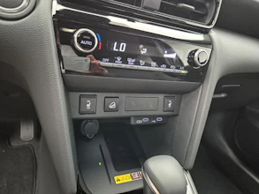 https://vehicle.imgix.net/4139553/32757603-cbd7-436c-8a9a-25f60e8ad994.jpg