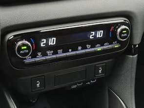 Fahrzeugbild TOYOTA Yaris 1.5 VVT-i HSD GR Sport