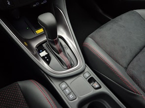 Fahrzeugbild TOYOTA Yaris 1.5 VVT-i HSD GR Sport