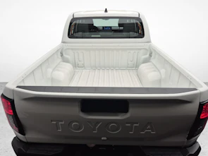Fahrzeugbild TOYOTA Hilux Double Cab.-Pick-up 2.8 D-4D MHEV 204 Style