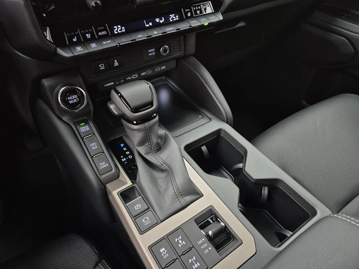 immagine del veicolo TOYOTA LANDCRUISER