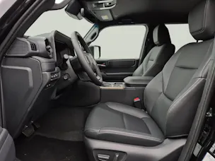 Toyota Land Cruiser 2.8 D 48V Style