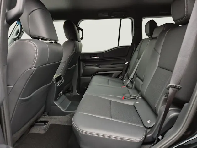 Toyota Land Cruiser 2.8 D 48V Style