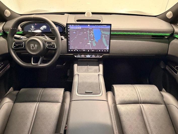 Vehicle image ZEEKR X