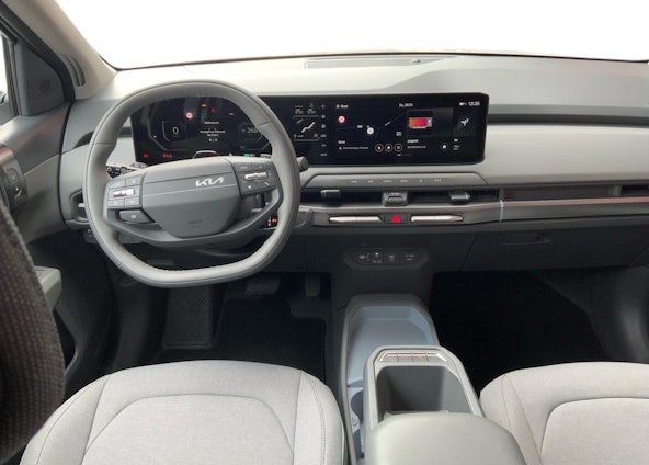 Vehicle image 4 Vehicle image 4