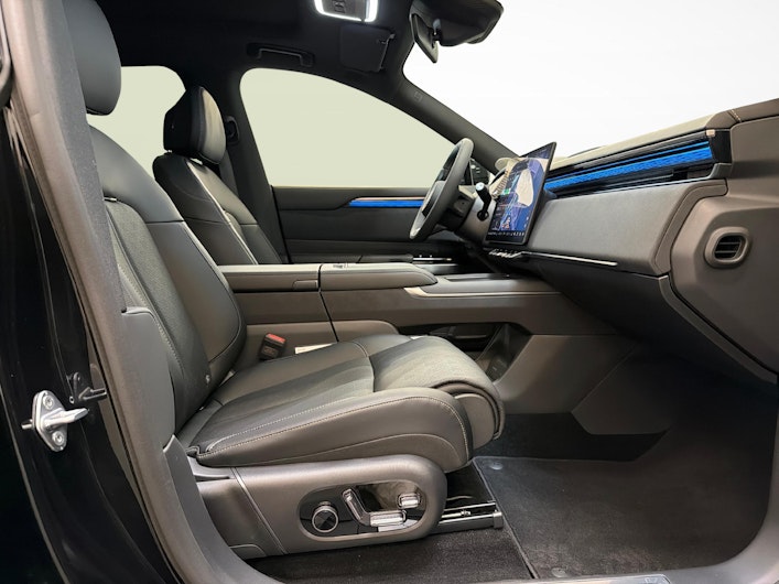 Vehicle image ZEEKR X