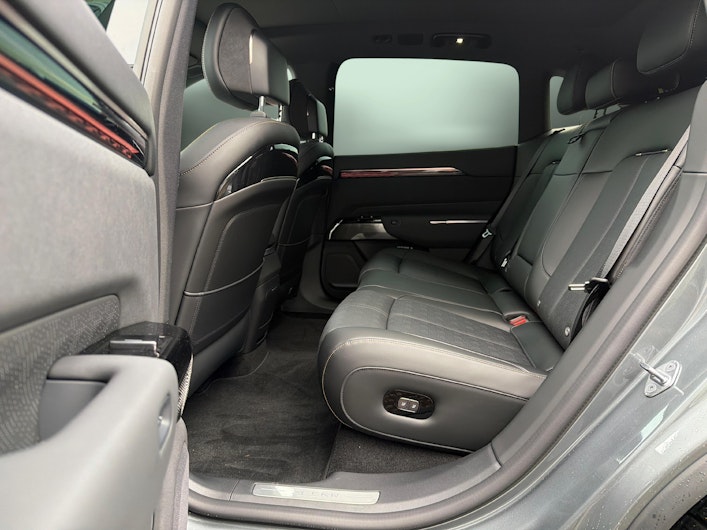 Vehicle image ZEEKR X