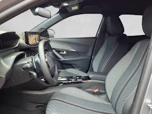 Peugeot 2008 1.2 Hybrid 145 Allure Premium