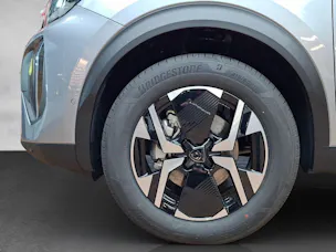 Peugeot 2008 1.2 Hybrid 145 Allure Premium