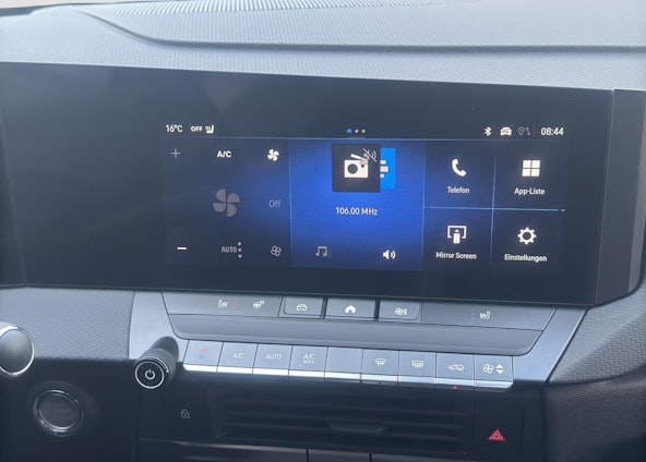 Vehicle image 13 Vehicle image 13