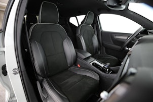 Vehicle image VOLVO XC40 P8 Twin Plus AWD