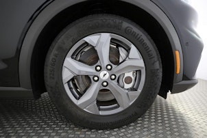 Vehicle image FORD Mustang Mach-E Standard