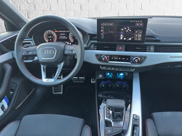 Audi A4 Avant 2.0 45 TFSI S Line quattro S-Tronic
