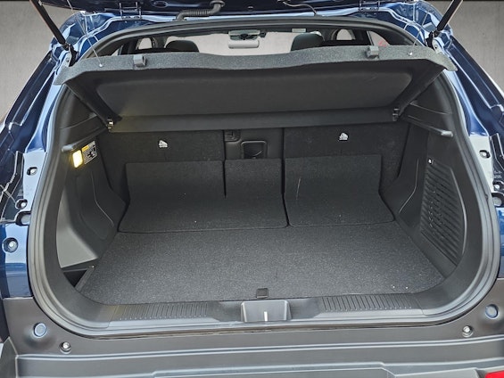 Vehicle image 12 Vehicle image 12