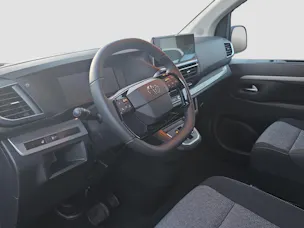 Toyota PROACE Verso L1 2.2 D Trend