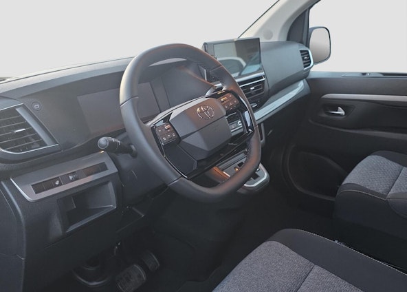 Vehicle image 17 Vehicle image 17