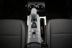 Toyota Prius 2.0 Plug-In-Hybrid Style
