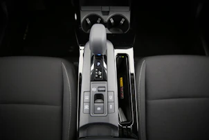 Fahrzeugbild TOYOTA Prius 2.0 Plug-In-Hybrid Style