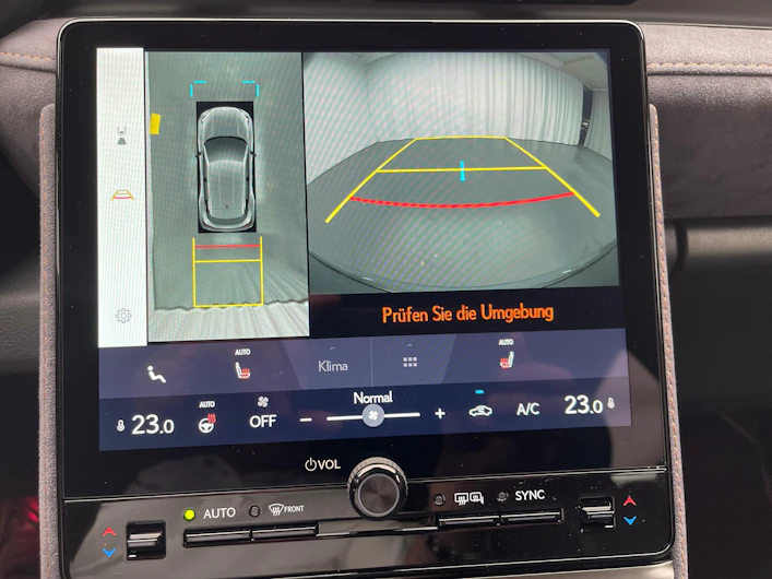 Fahrzeugbild LEXUS LBX