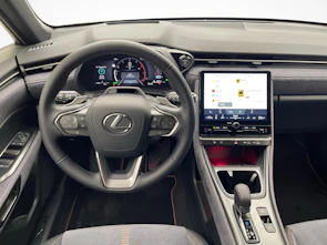Fahrzeugbild LEXUS LBX 1.5 Hybrid Cool AWD, LBX Leasing ab 0.9%