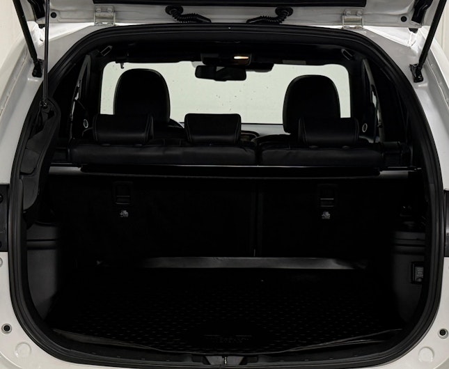 Vehicle image MITSUBISHI OUTLANDER