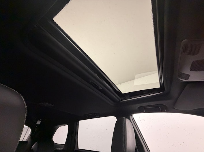 Vehicle image MITSUBISHI OUTLANDER